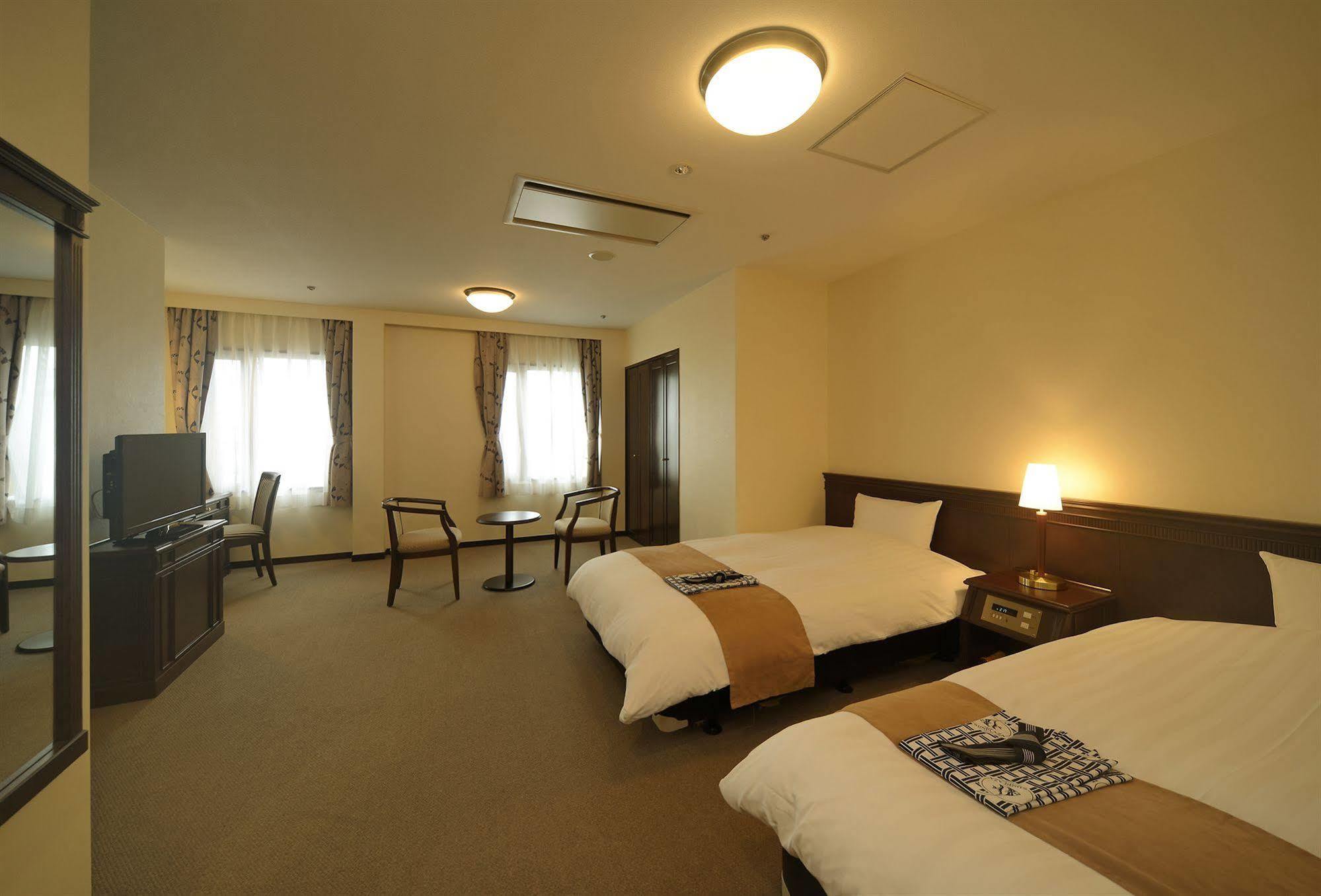 Amami Sunplaza Hotel מראה חיצוני תמונה